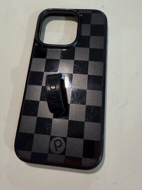 Loopy Case iPhone 16 pro Black Checkered Phone Case with Loop Grip